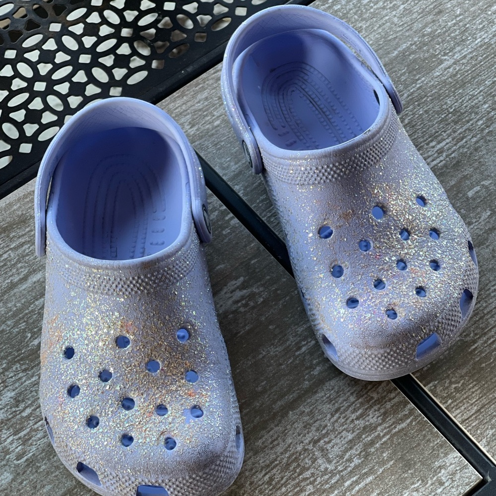 Kids Glitter Clogs in Purple